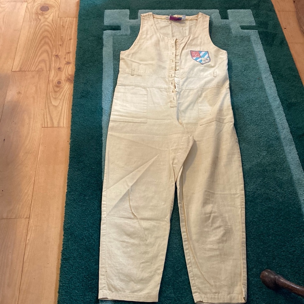Santa Cruz Sleeveless Pale Yellow Jumper size S, belt loops, buttons front